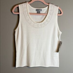 NWT Designers Originals Cream Tank Top with‎ Embroidered Neckline Medium Luxelon